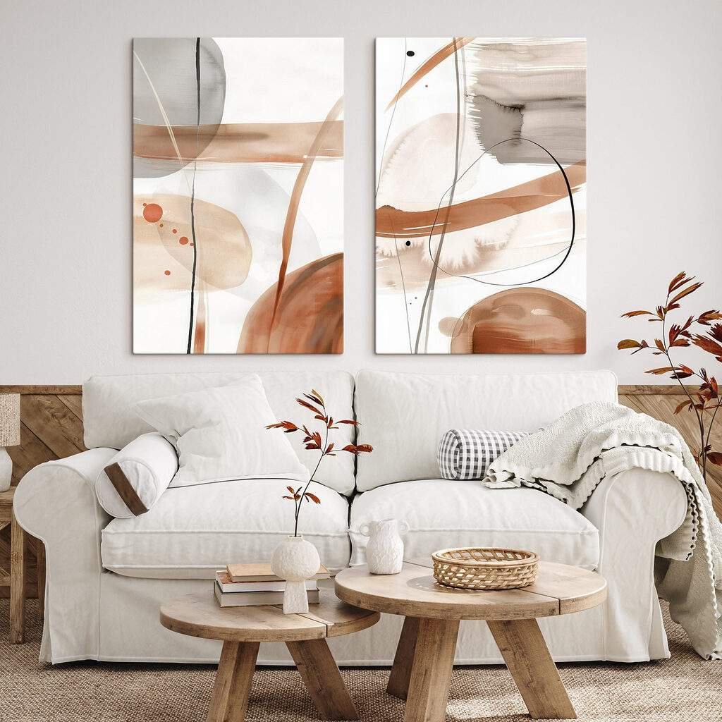 Arcos e manchas abstratas num interior