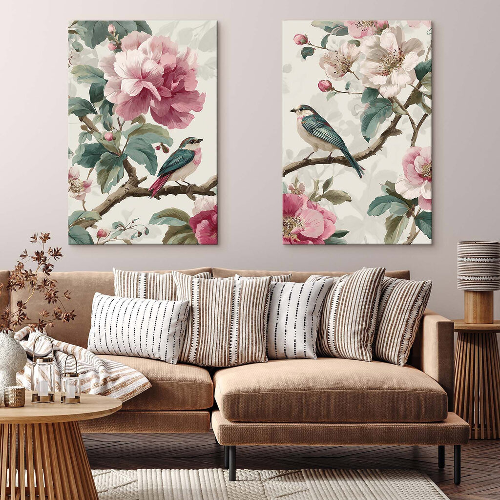 Pássaros entre flores rosa — interior 1