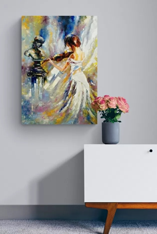 Violinista entre cores — interior 2