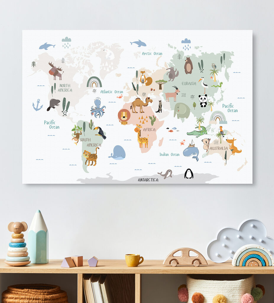 Mundo de amigos animais num interior