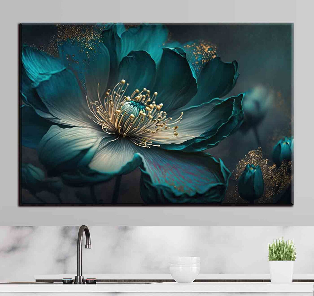 Flor turquesa de perto num interior