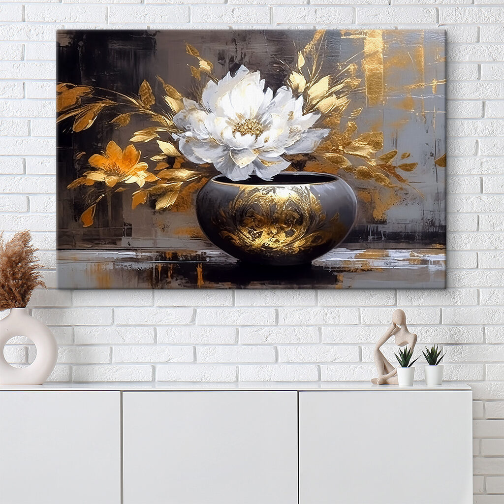 Flor branca, vaso dourado — interior 5