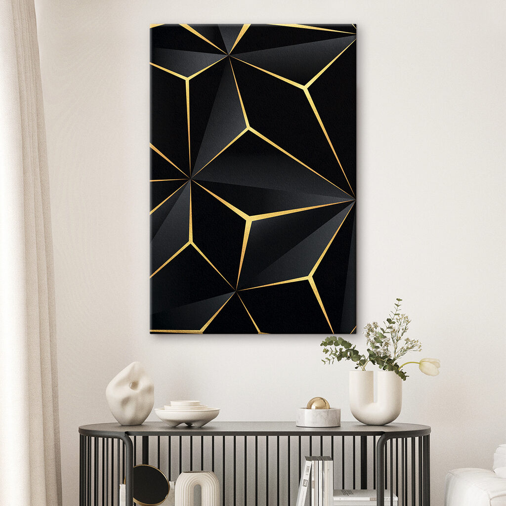 Dourado entre facetas escuras — interior 2