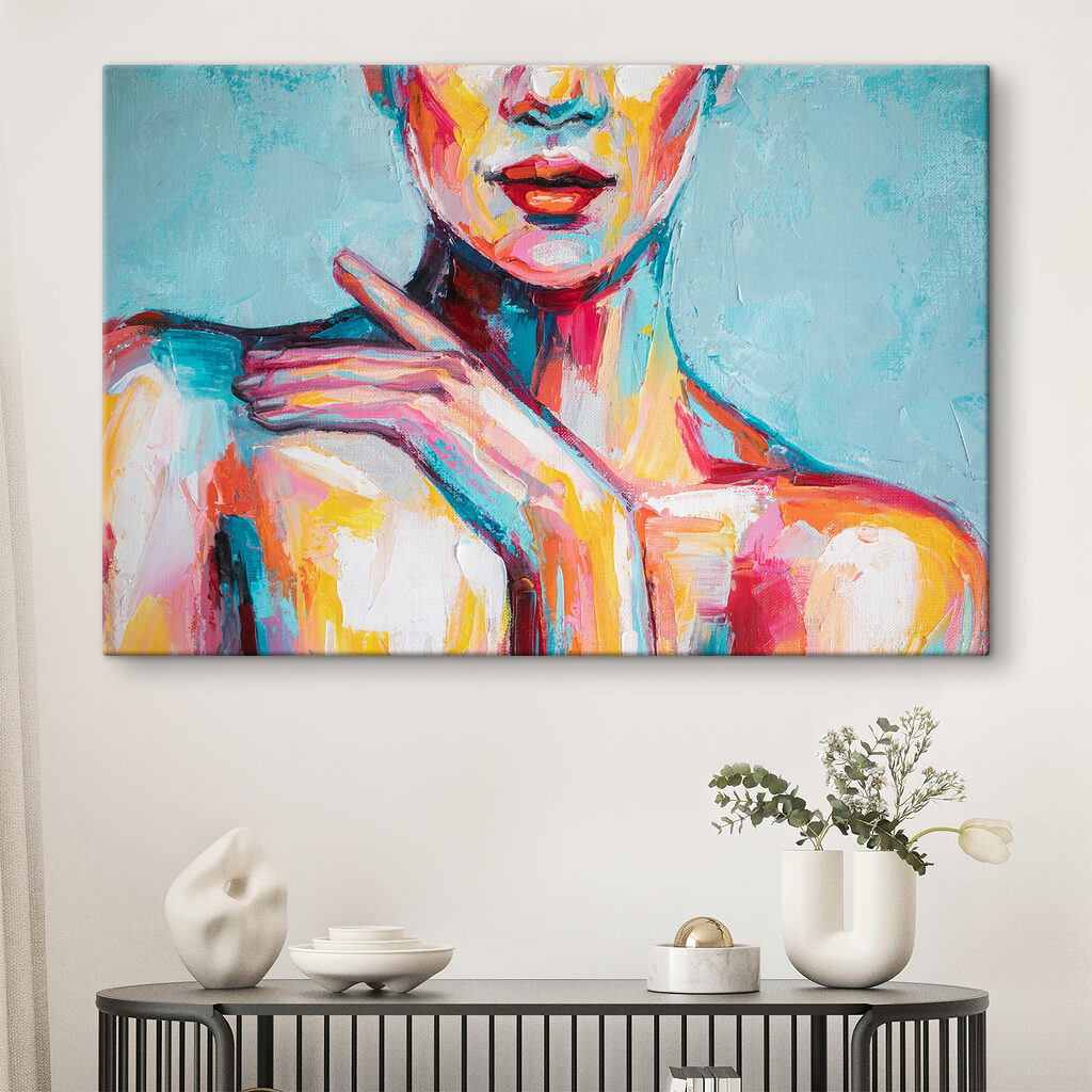 Figura em cores vivas — interior 4