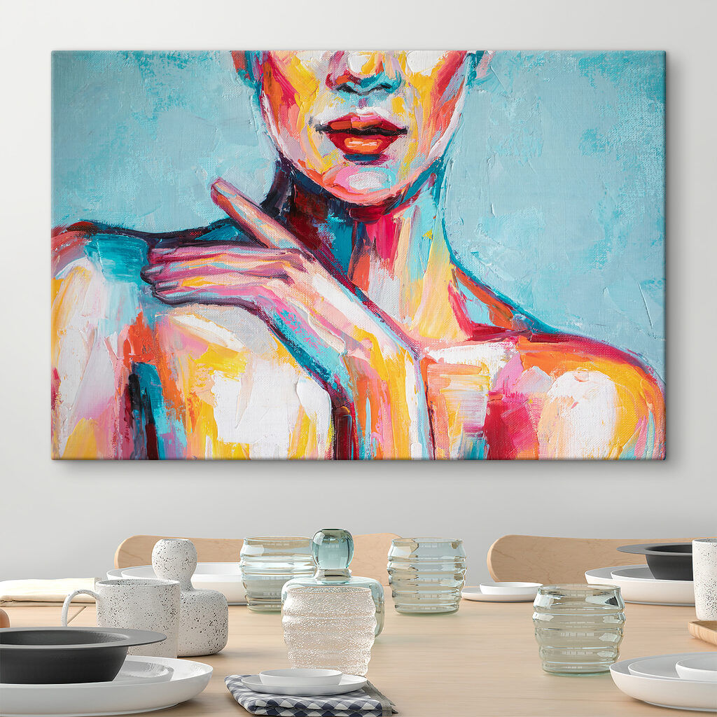 Figura em cores vivas — interior 1
