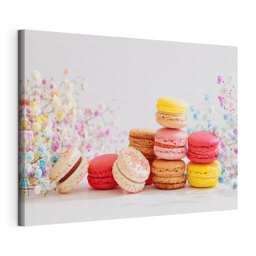 Macarons entre pequenas flores — vista do produto