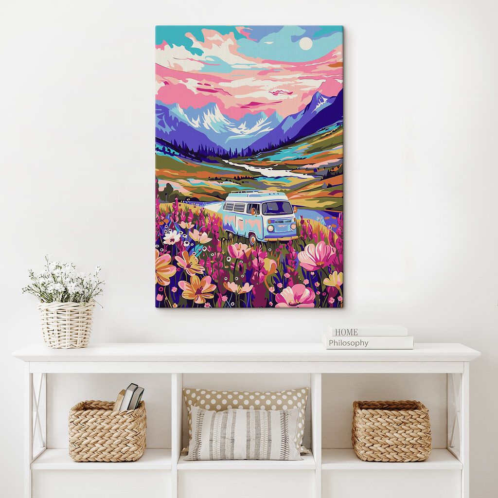 Carrinha entre flores alpinas — interior 2