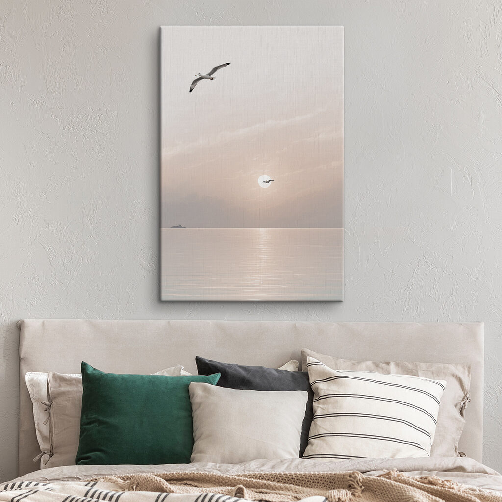 Gaivotas ao entardecer num interior