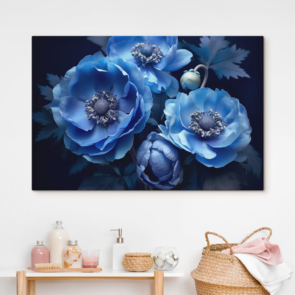 Três flores em azul-escuro — interior 2