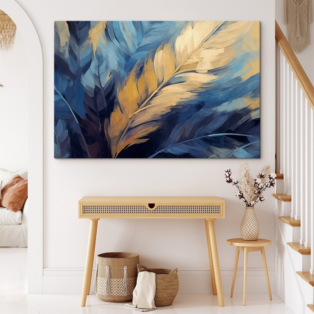 Pena dourada sobre azul-escuro — interior 1
