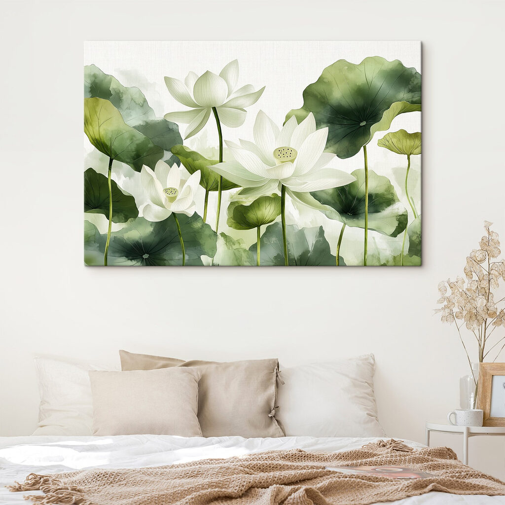 Lótus sobre folhas largas — interior 1