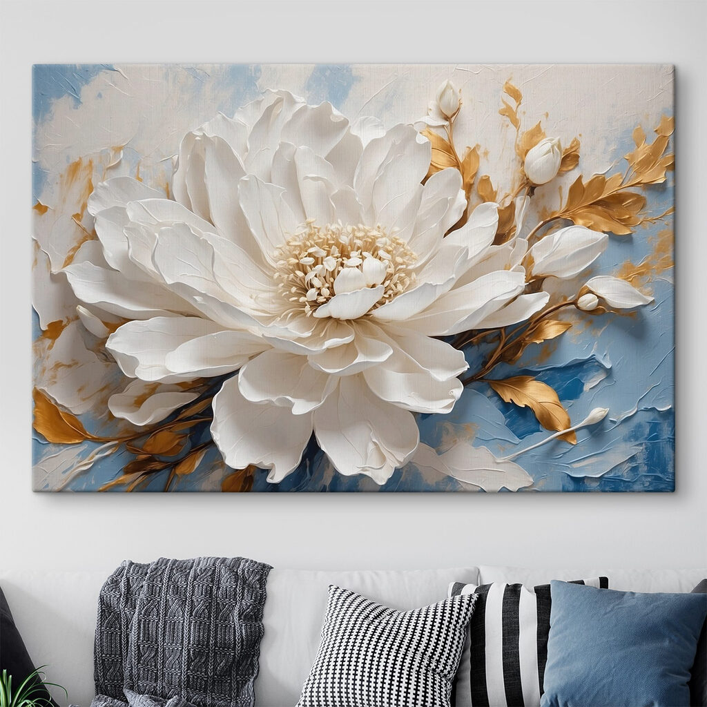 Flor entre folhas acastanhadas — interior 1