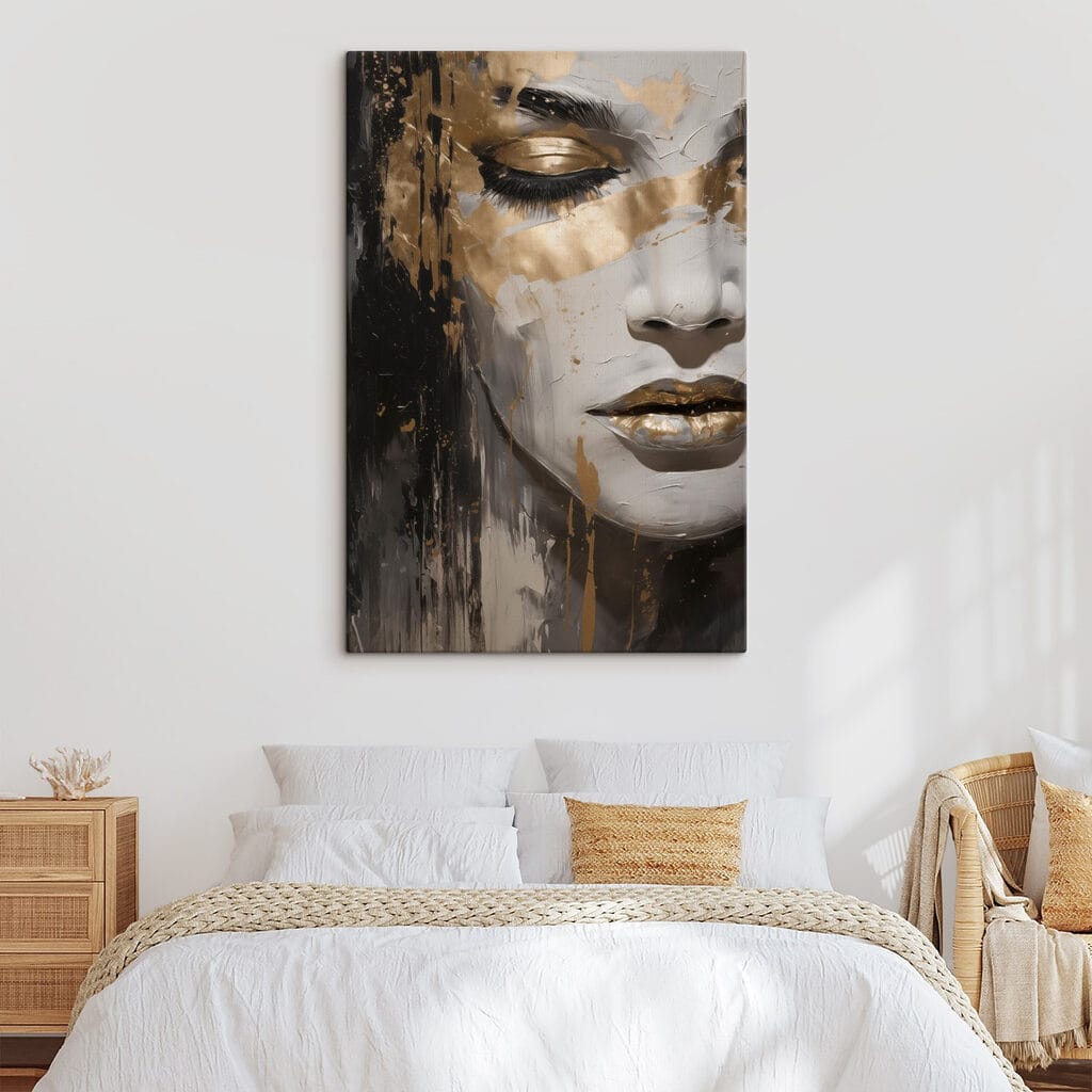 Olhar sereno em dourado-cinzento — interior 2