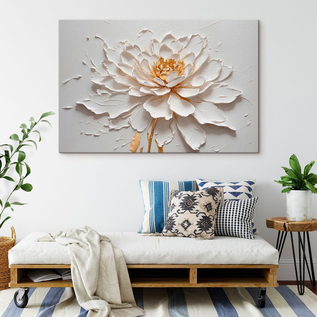 Flor branca em relevo — interior 3