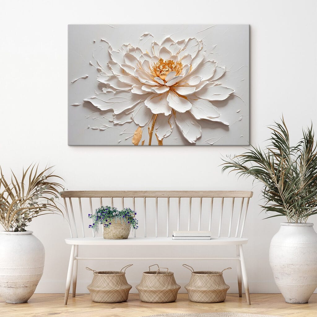 Flor branca em relevo — interior 4