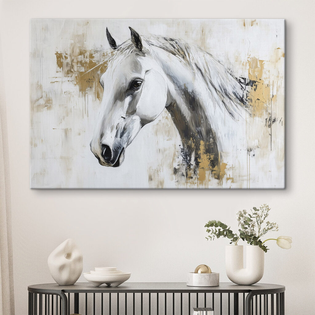Cavalo branco em cinzento-dourado — interior 1