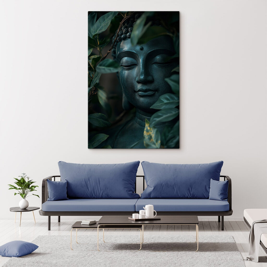 Buda entre folhas tropicais — interior 2
