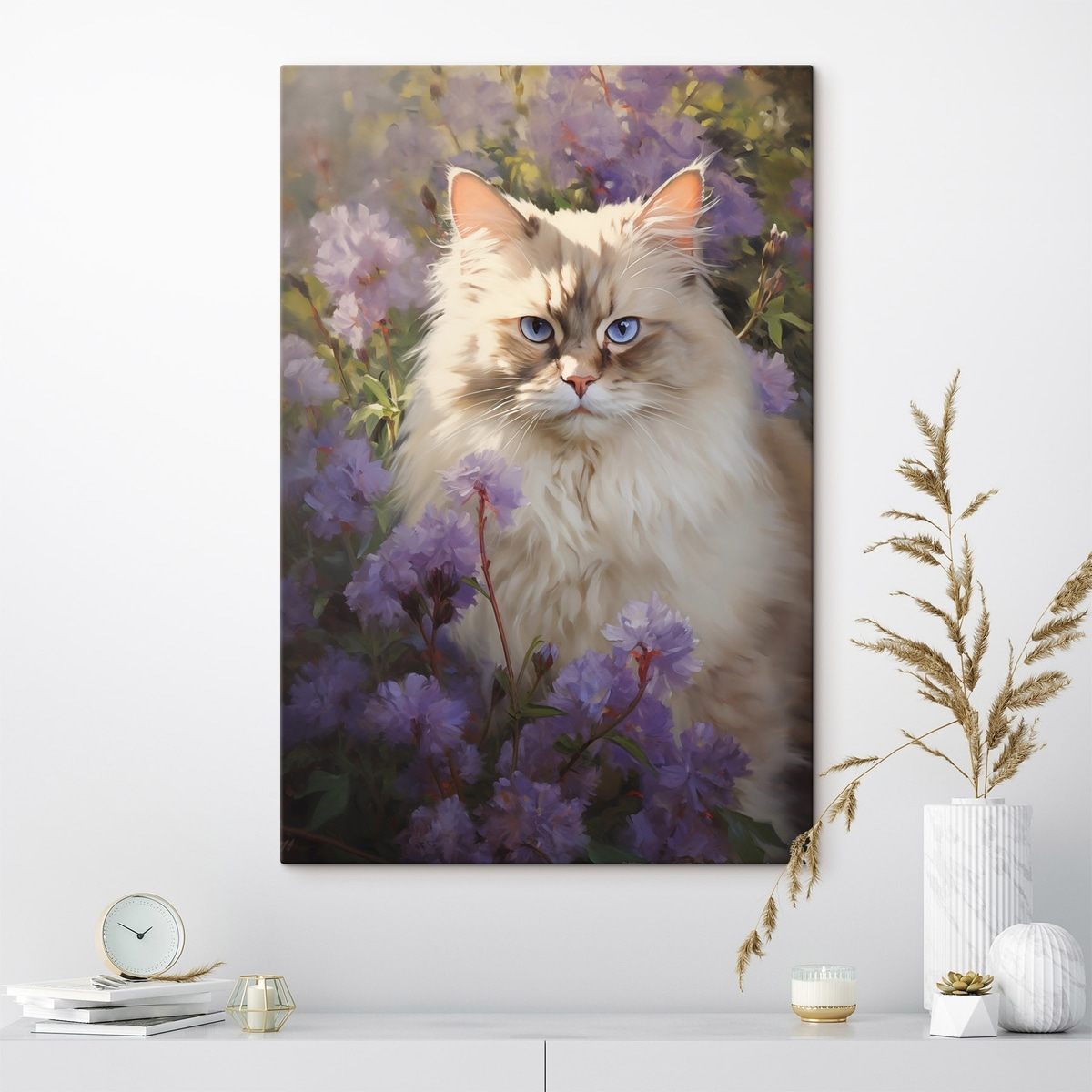 Gato entre flores — interior 2