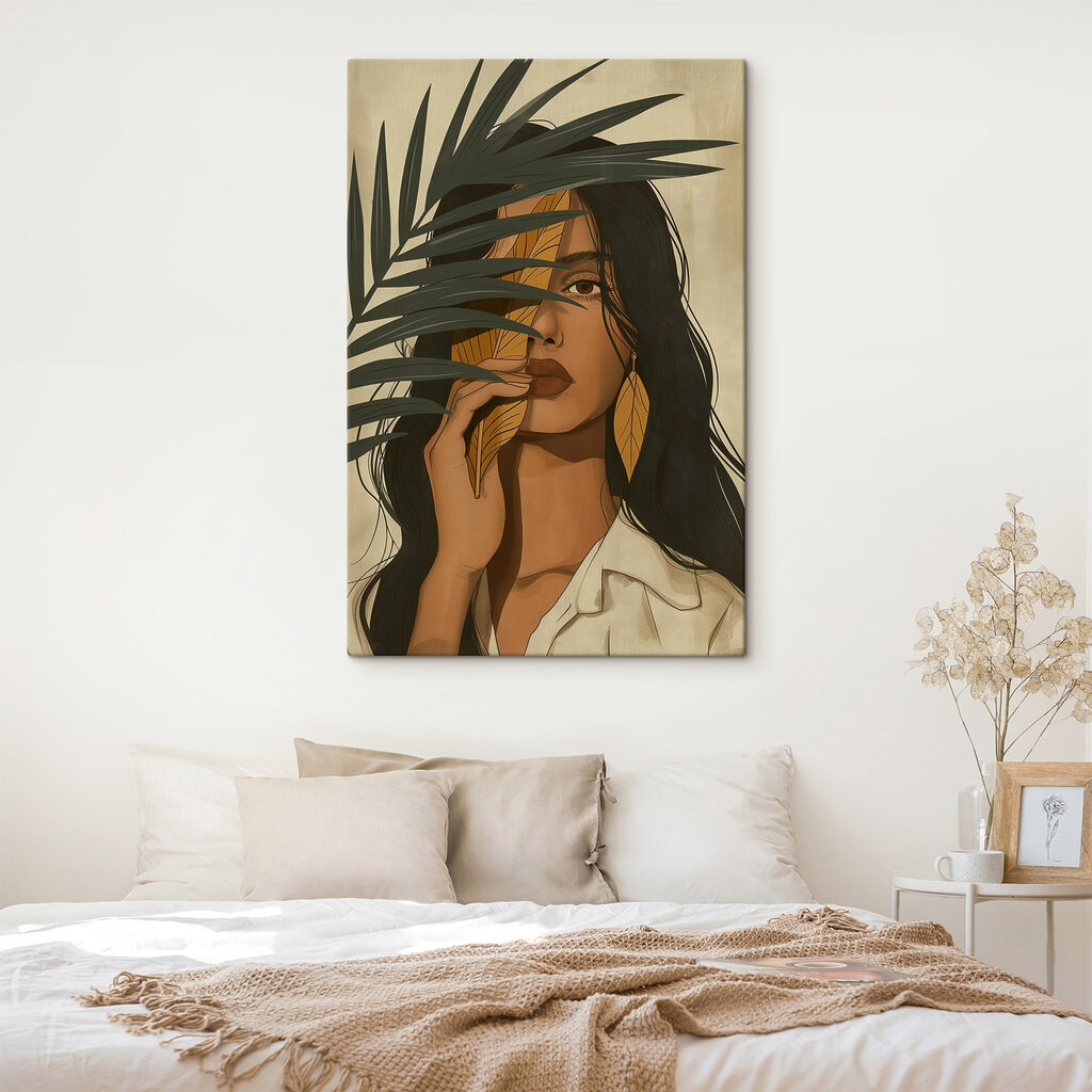 Mulher atrás de palma — interior 2