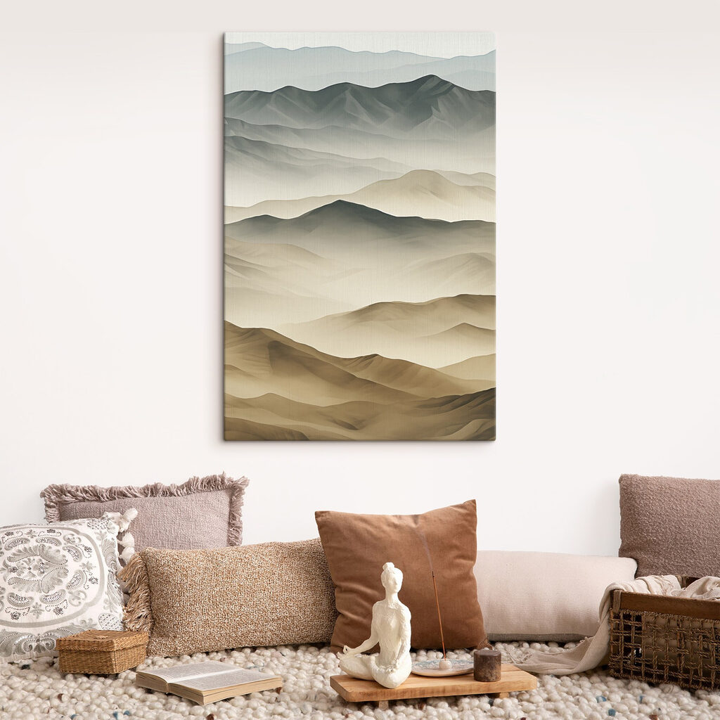 Montanhas verde-acinzentadas sobre areia — interior 1