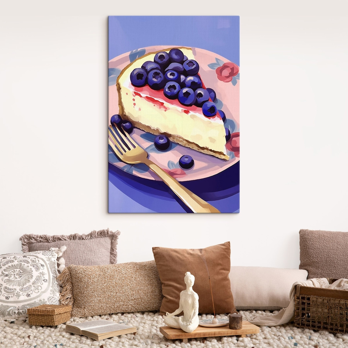 Cheesecake com mirtilos num interior
