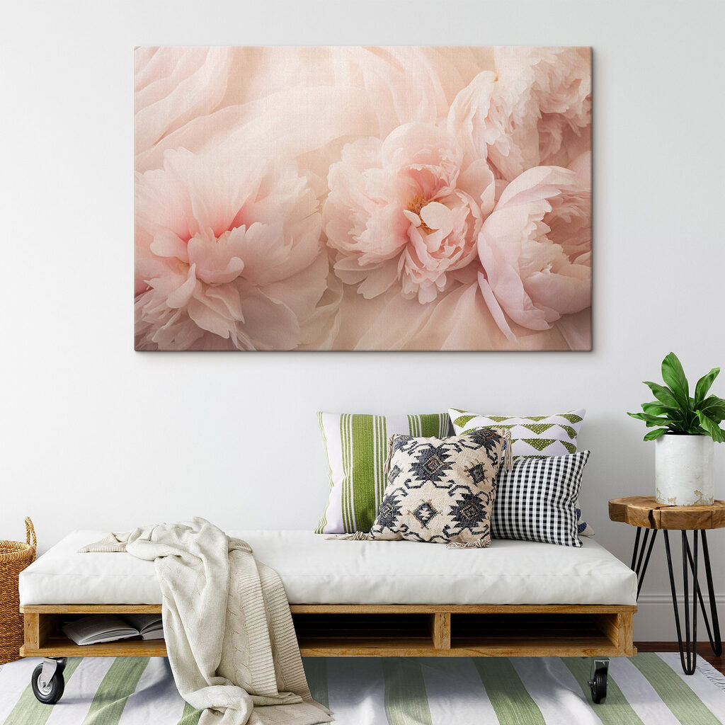 Peónias rosa entre ondas — interior 2