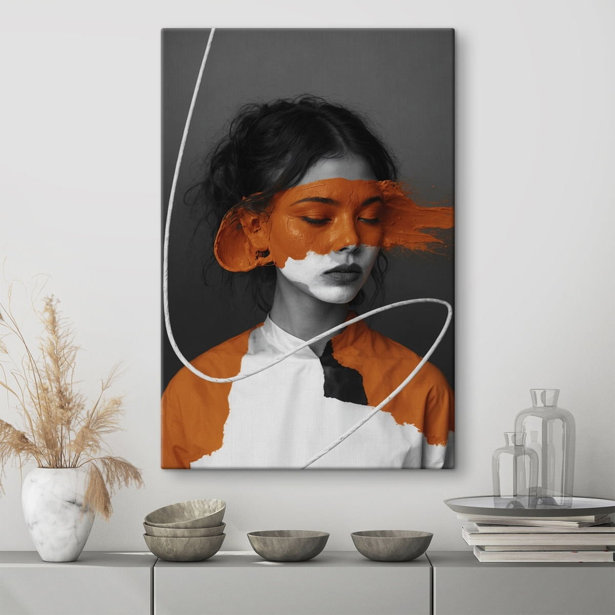 Menina em tons laranja — interior 3