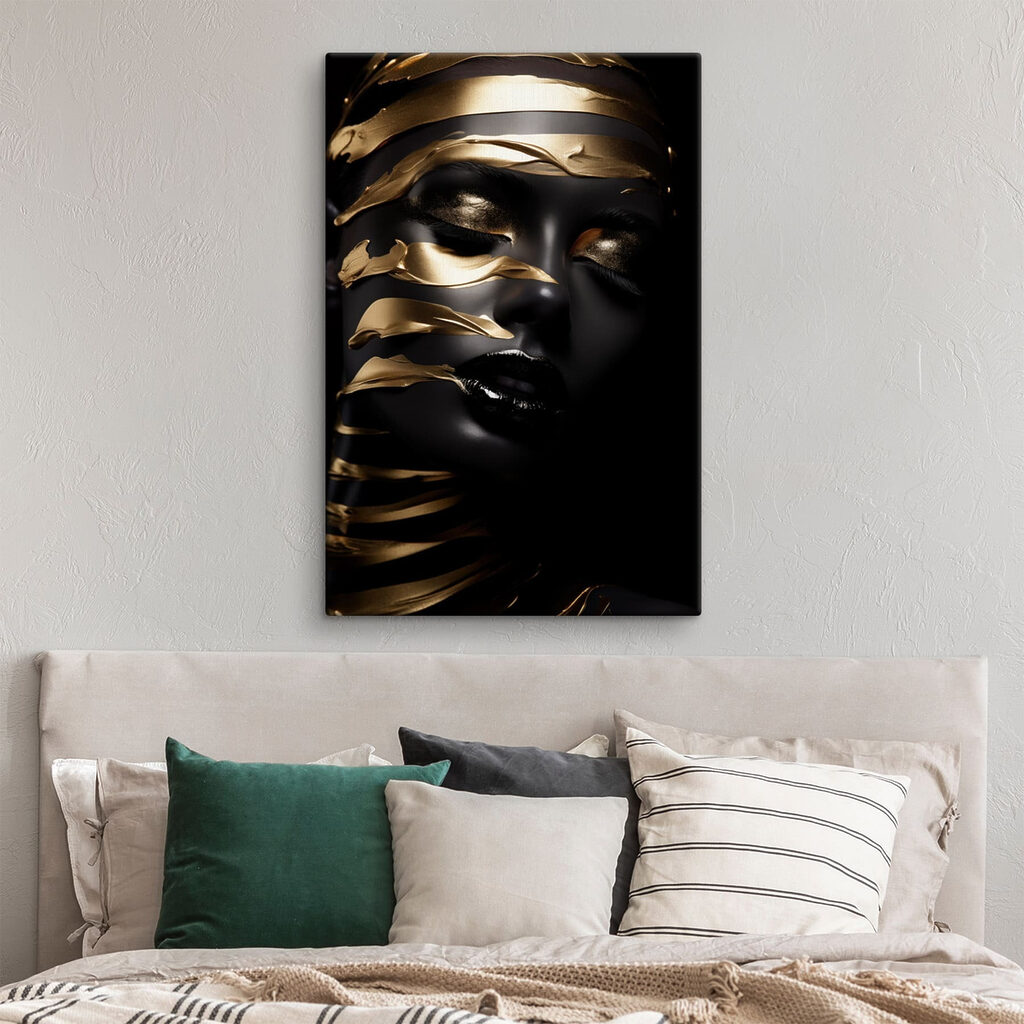 Retrato escuro com dourado — interior 3