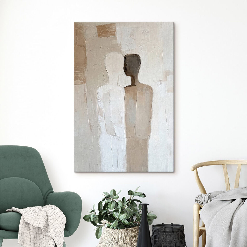 Figura silenciosa em creme — interior 2