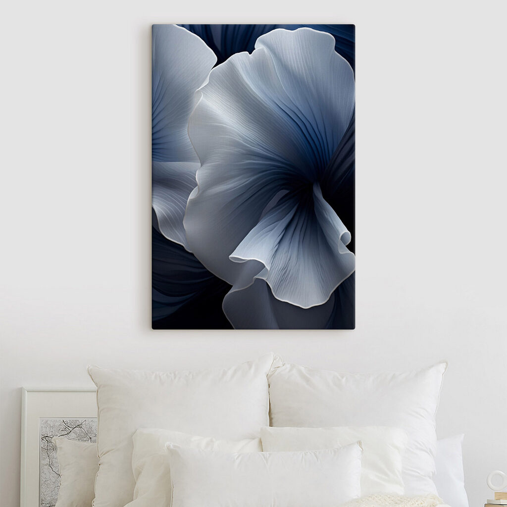 Flor azul sobre azul-escuro — interior 2