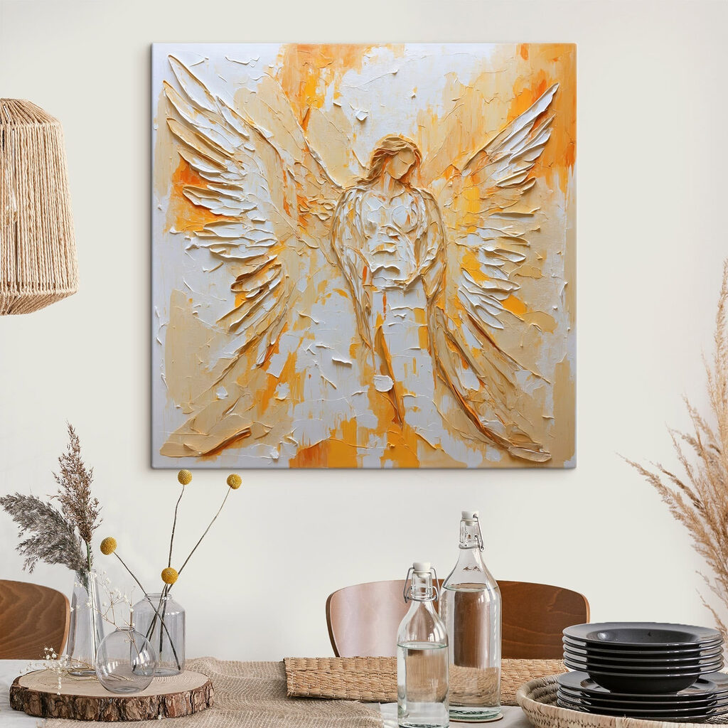 Anjo em camadas douradas — interior 3