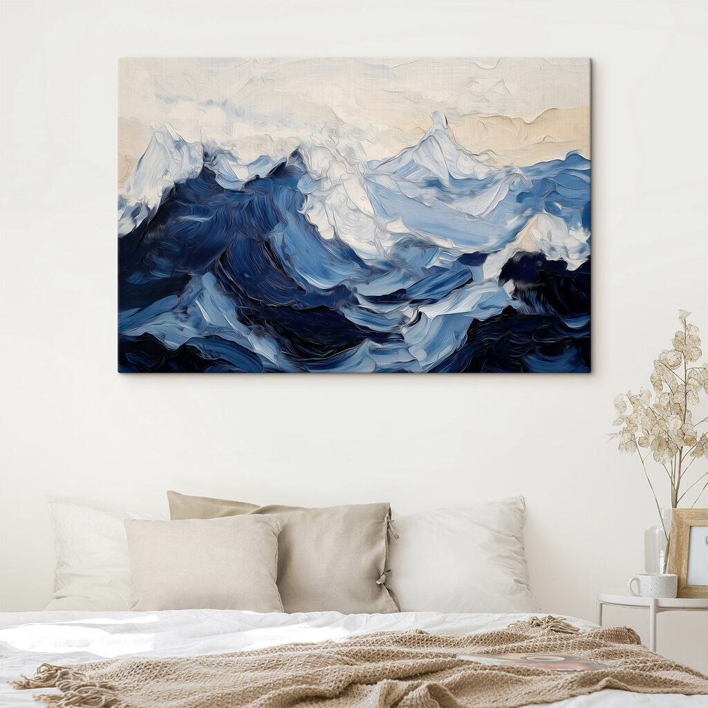 Cumes brancos sobre azul — interior 1