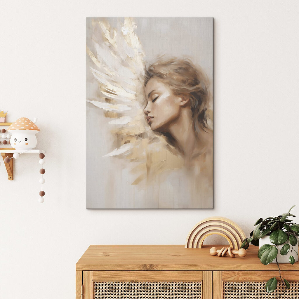 Perfil feminino com penas — interior 2