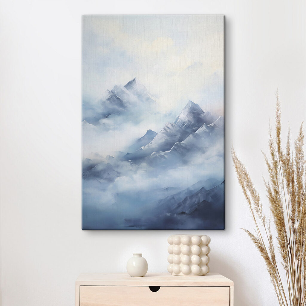 Cumes azul-escuro entre nuvens — interior 2