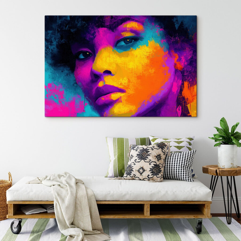 Retrato em cores vivas num interior
