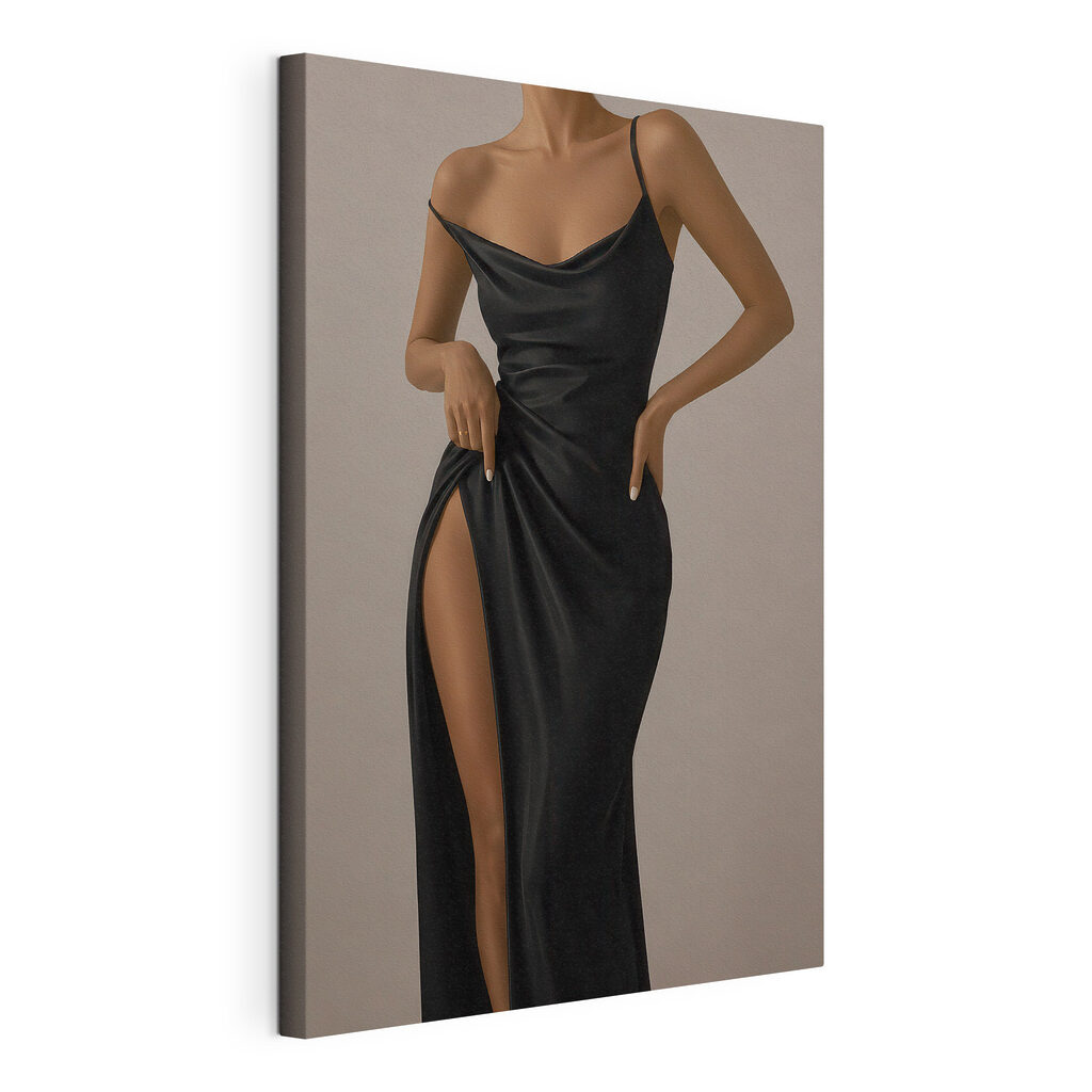 Mulher de vestido preto — vista do produto