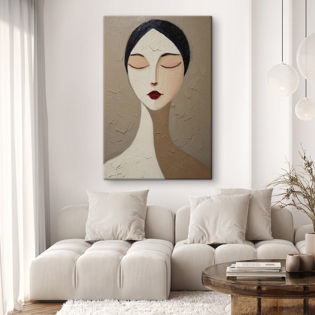 Mulher de olhos fechados — interior 1