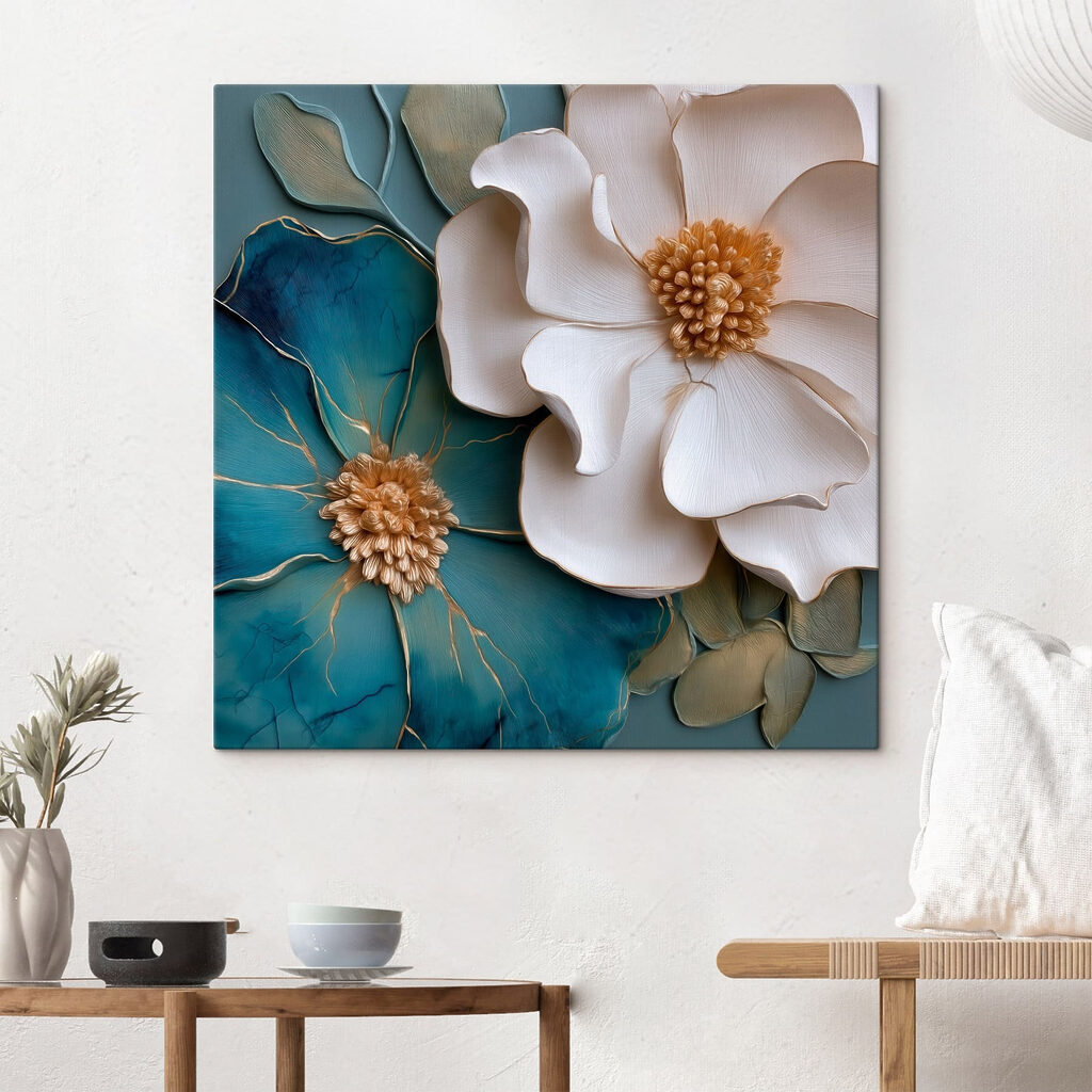 Flor branca e azul num interior