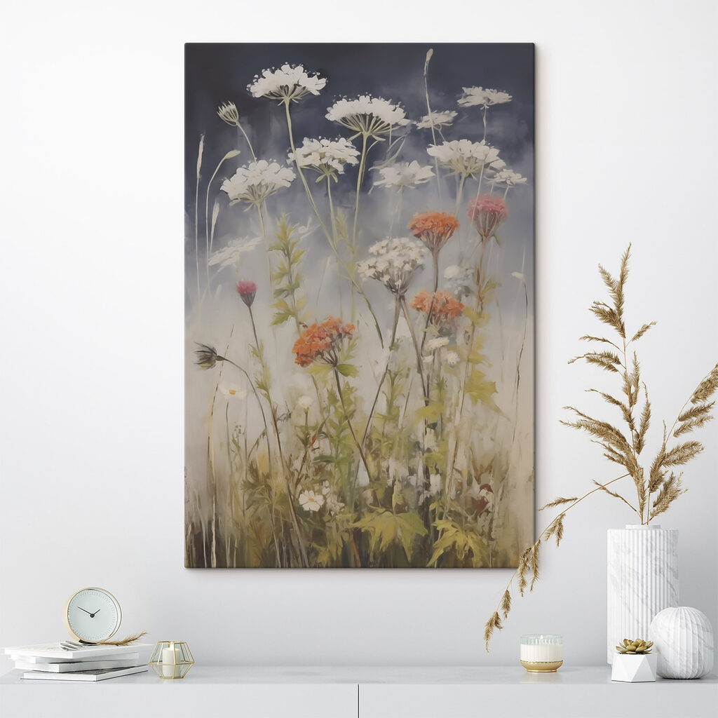 Flores brancas sobre gramíneas — interior 1