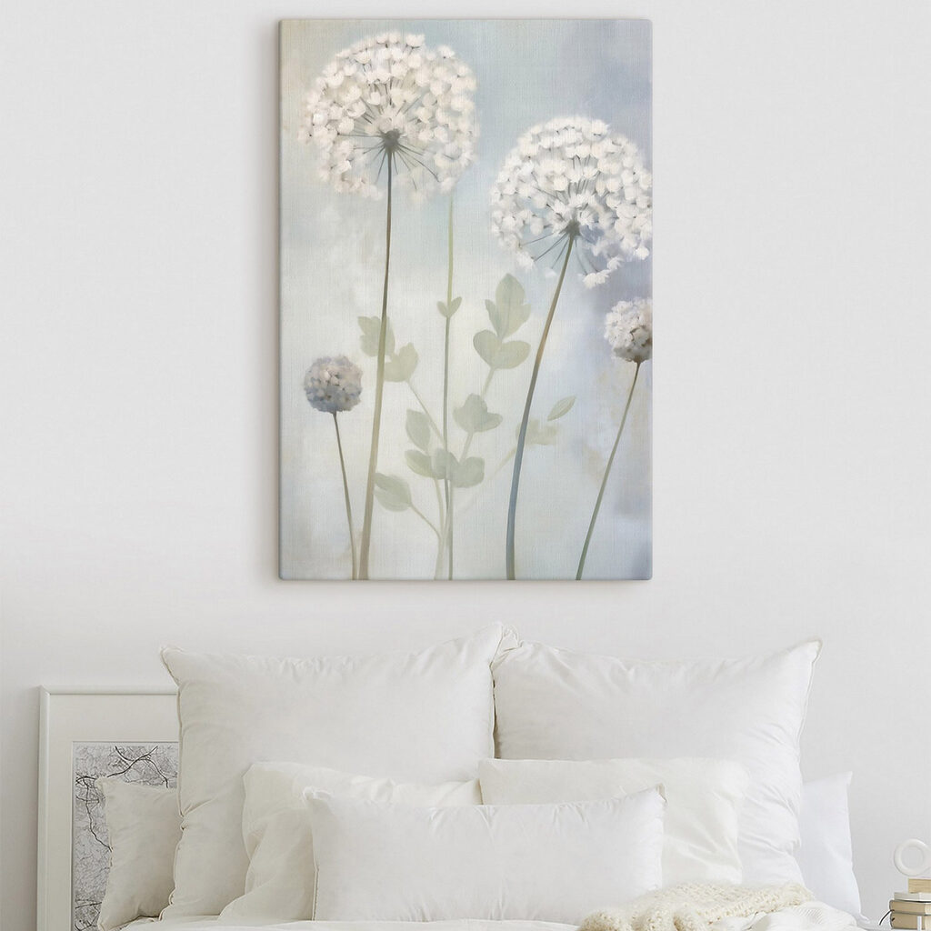 Flores brancas em azul-claro — interior 1