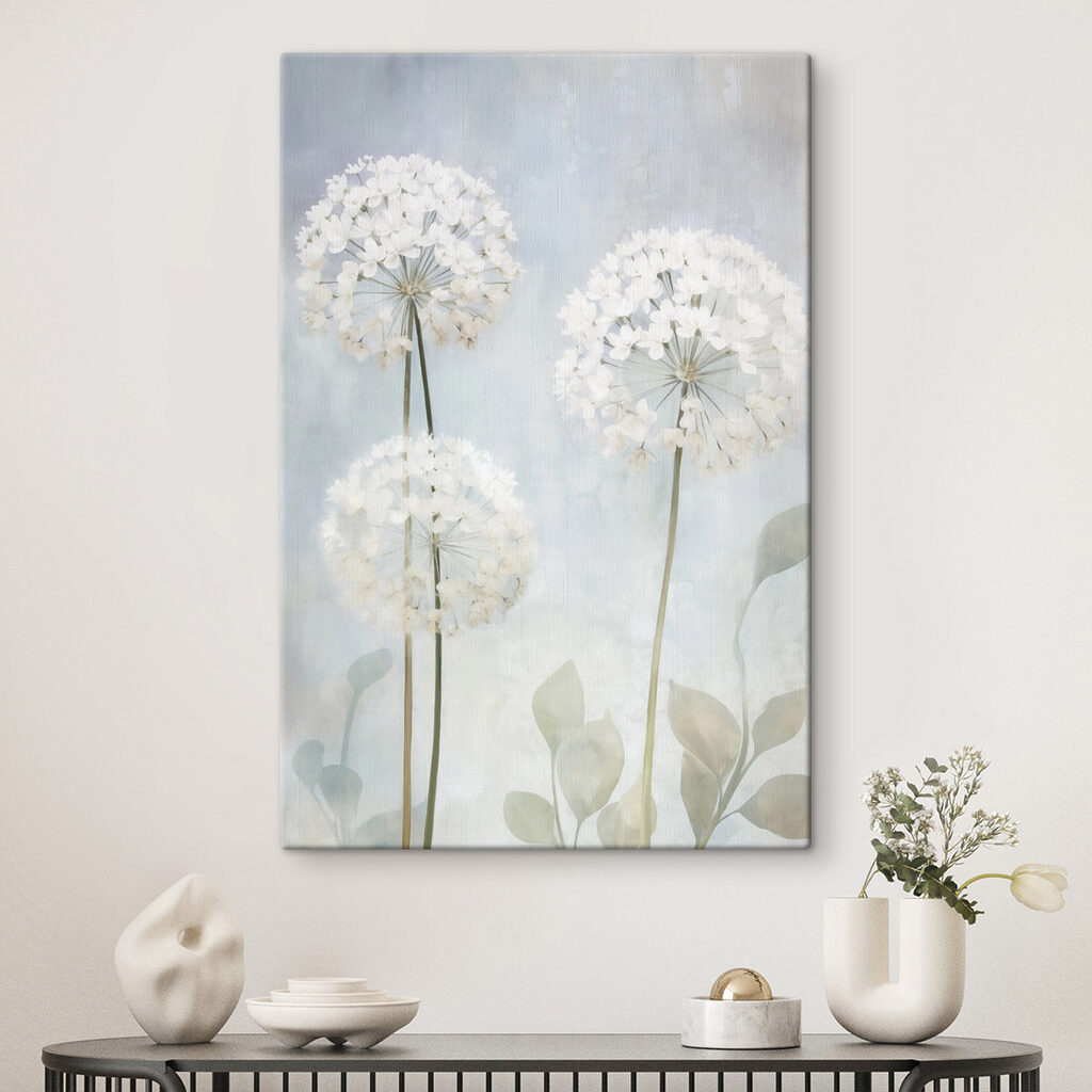 Flores redondas em azul-acinzentado num interior
