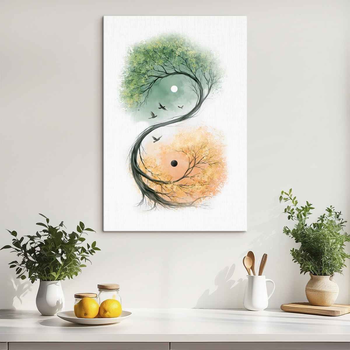Árvore em yin-yang num interior