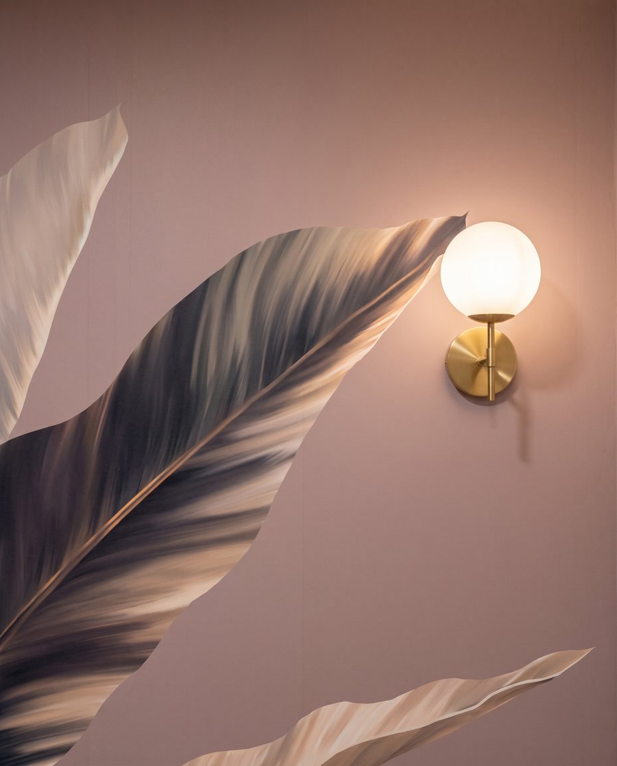 Folhas largas — detalhe