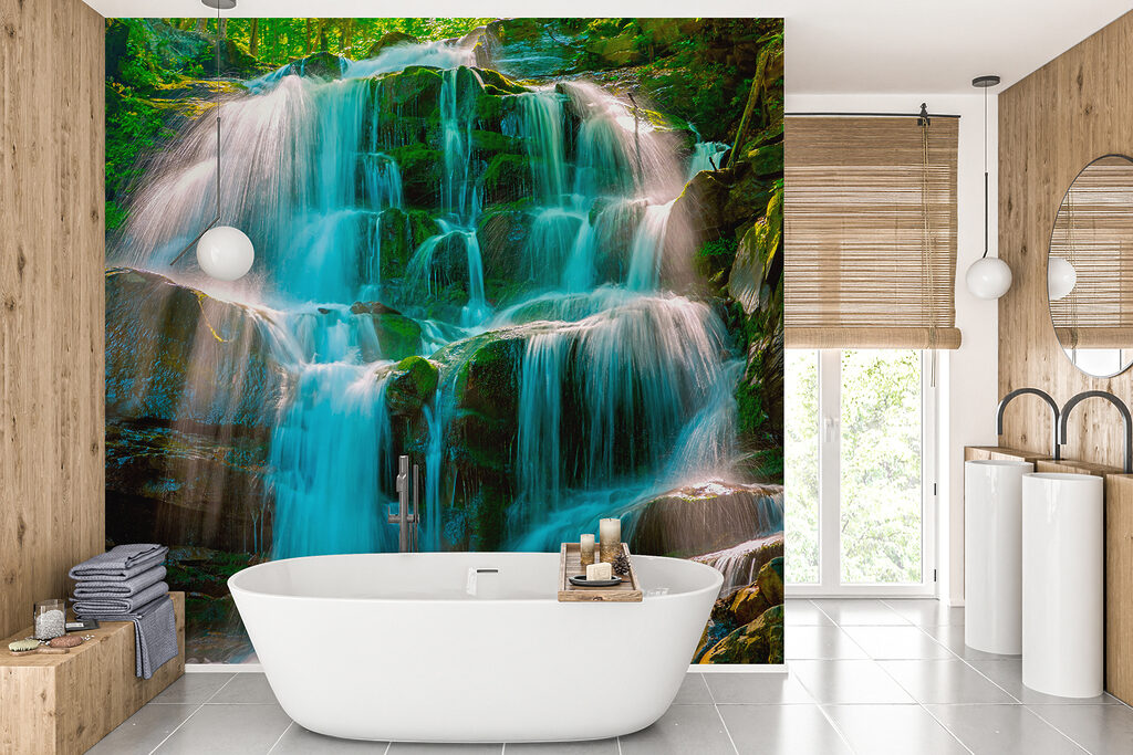 Cascata sobre rochas musgosas — interior 10