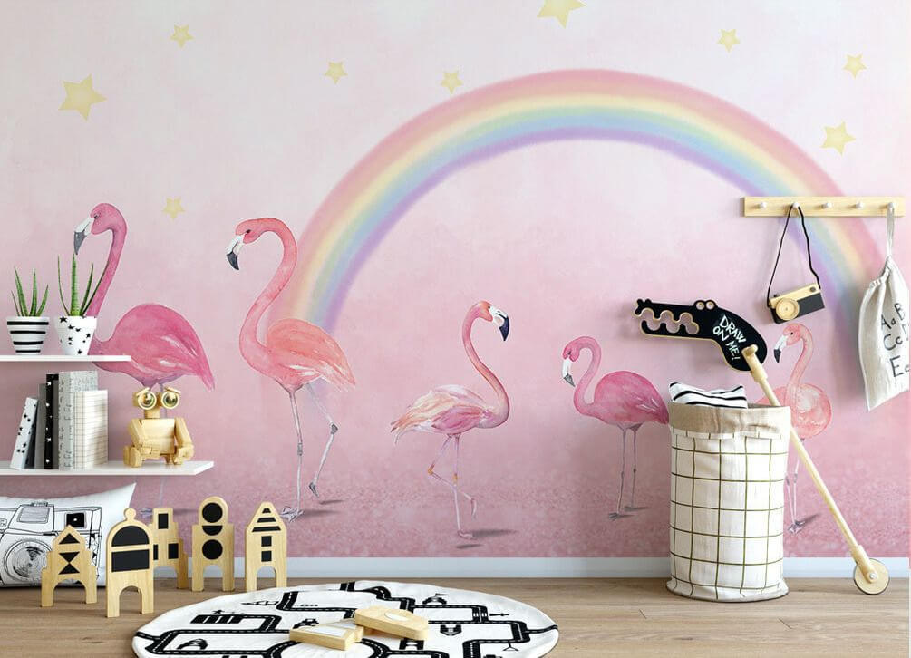 Flamingos sob um arco-íris num interior