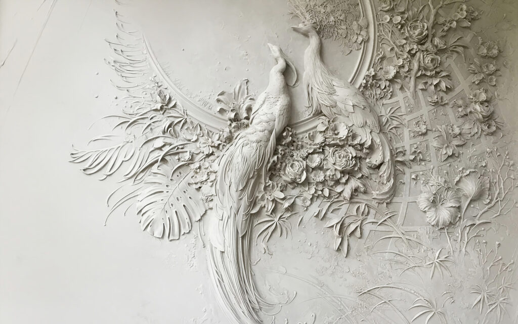 Aves em relevo floral — design completo