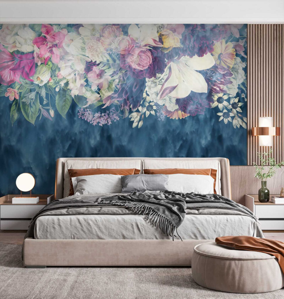 Flores sobre pinceladas azul-escuras — interior 4