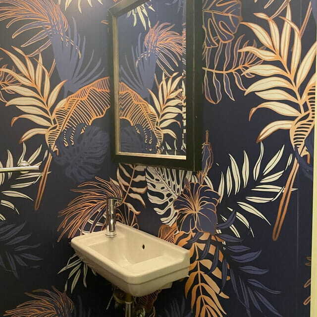 Ramos tropicais em azul-real — interior 6