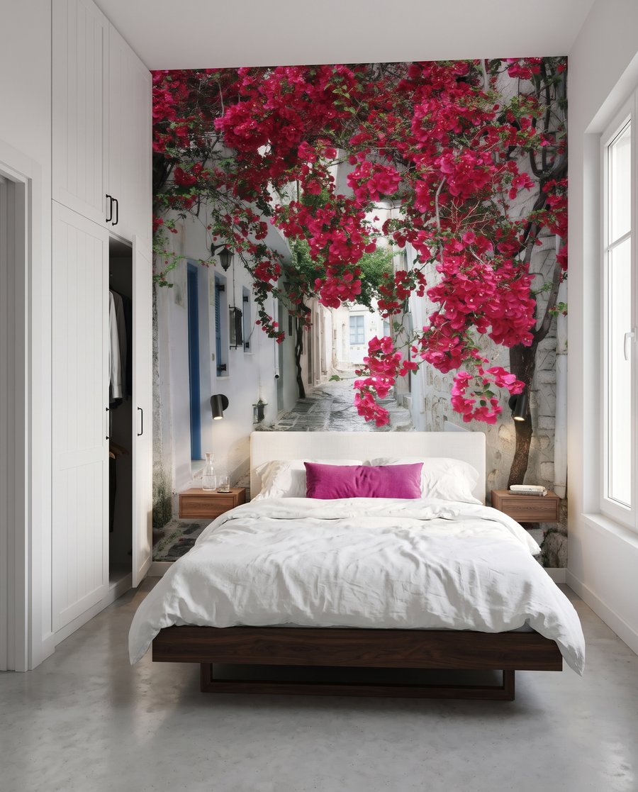 Rua de flores vermelhas num interior