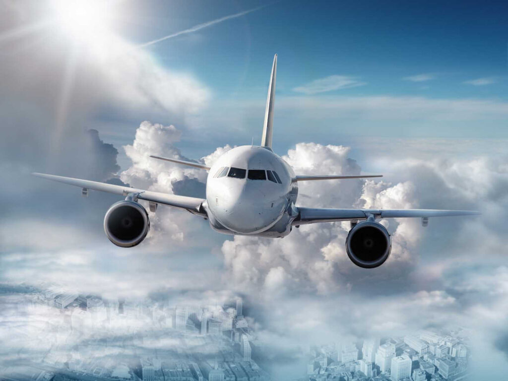 Avião sobre nuvens suaves — design completo